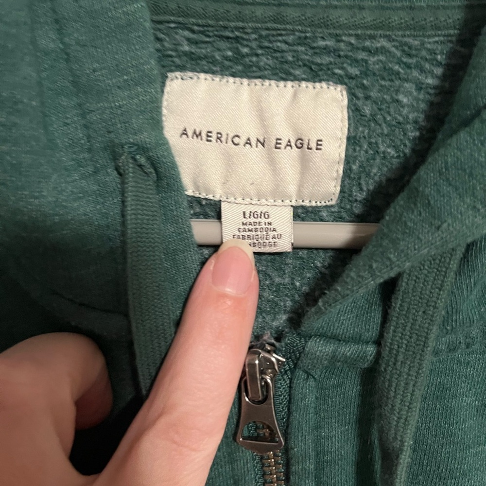 American Eagle Green Zip-Up Crop Sweatshirt - Picture 2 of 5